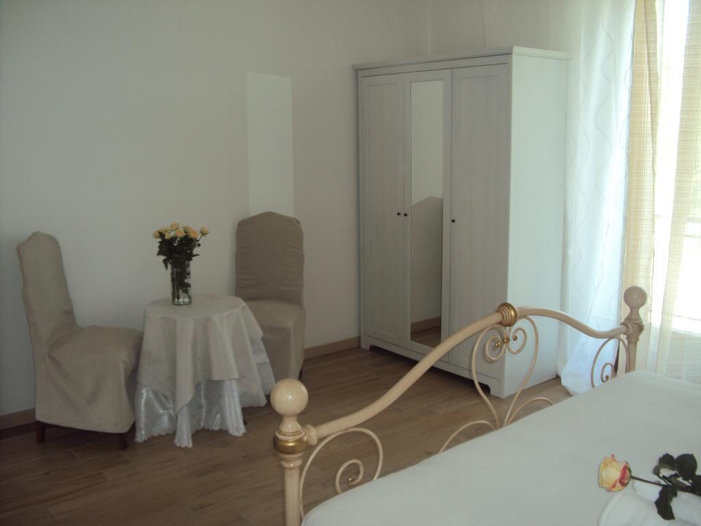 B&B Rosa Del Garda Lazise Pokój zdjęcie